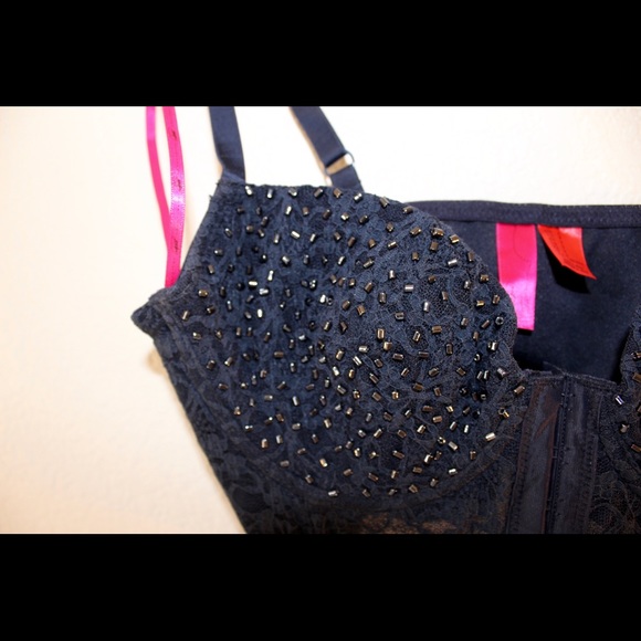 Forever 21 crop top with beading and lace detail. - Picture 2 of 5